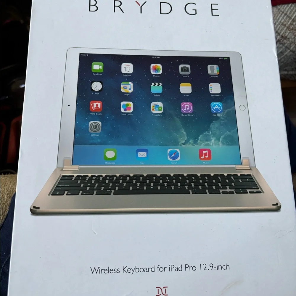 Rose gold iPad cover/keyboard